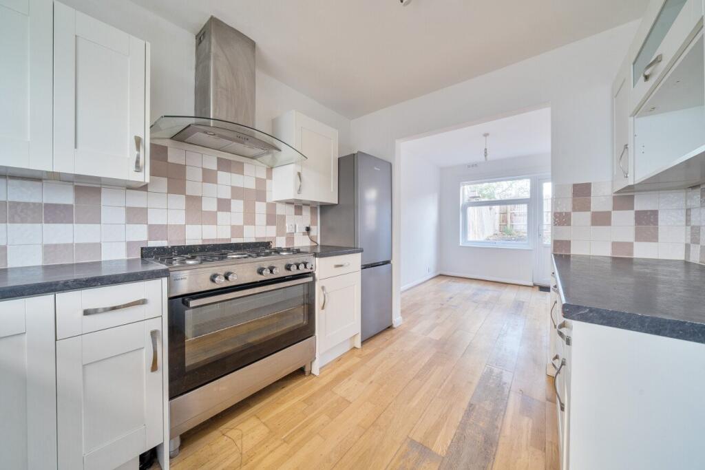 3 bed Detached for rent in London. From Kinleigh Folkard & Hayward - Sales - Balham
