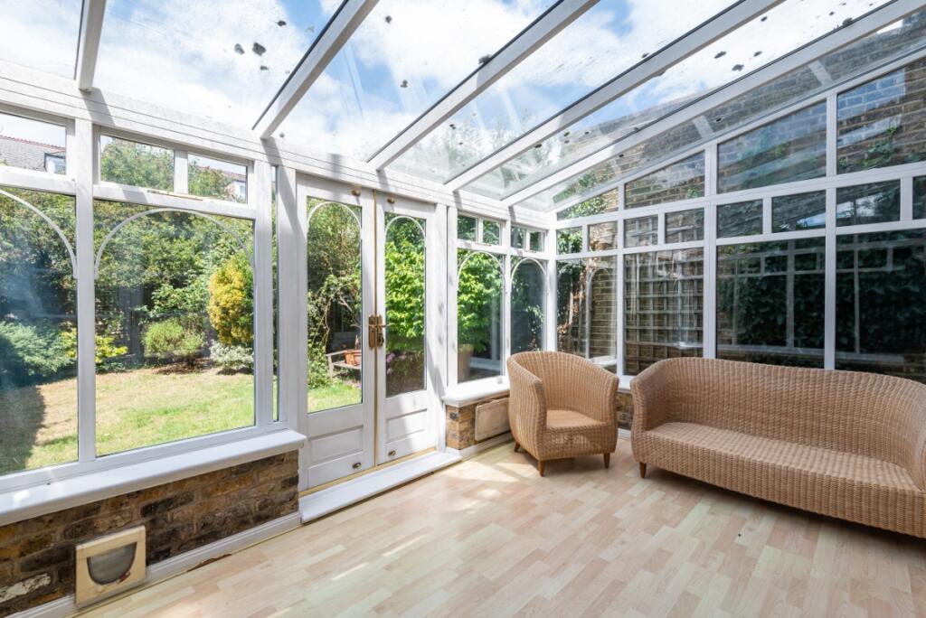 2 bed 1st Floor Flat for rent in Streatham. From Kinleigh Folkard & Hayward - Sales - Balham