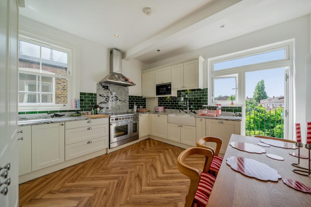 2 bed Annexe for rent in Streatham. From Kinleigh Folkard & Hayward - Sales - Balham