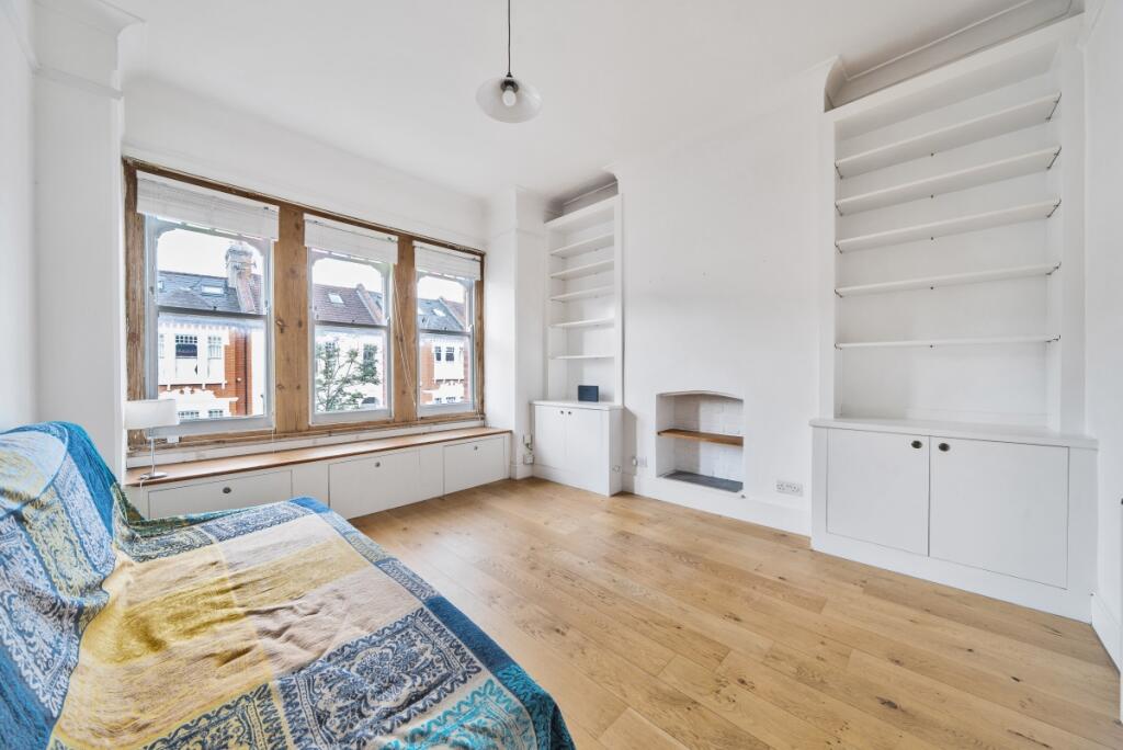 2 bed Detached for rent in Streatham. From Kinleigh Folkard & Hayward - Sales - Balham