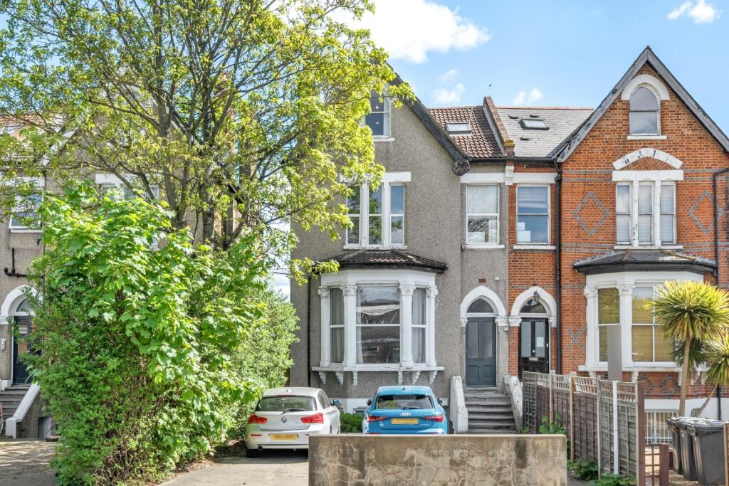 1 bed 1st Floor Flat for rent in London. From Kinleigh Folkard & Hayward - Sales - Balham