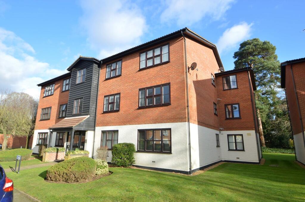 1 bed Apartment for rent in Weybridge. From Martin Flashman & Co. - Weybridge