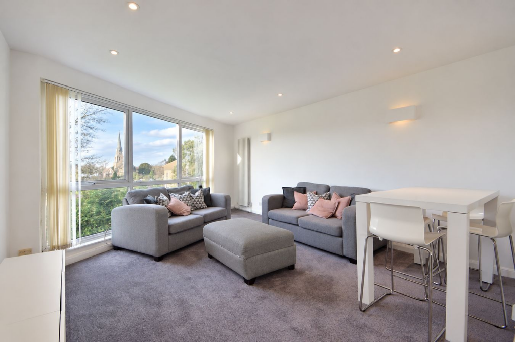2 bed Apartment for rent in Weybridge. From Martin Flashman & Co. - Weybridge 2 bed Apartment for rent in Weybridge. From Martin Flashman & Co. - Weybridge