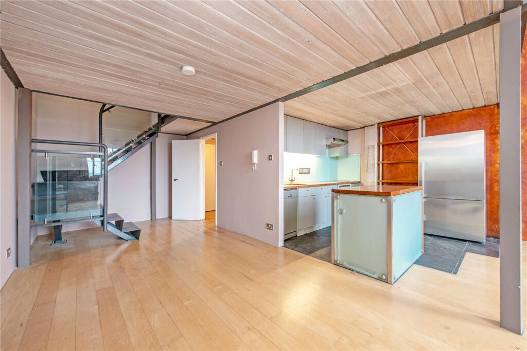 2 bed Apartment for rent in Bow. From Hurford Salvi Carr