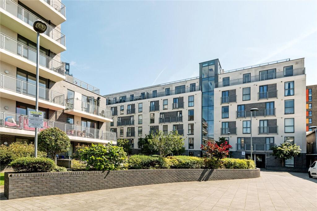 2 bed Apartment for rent in Poplar. From Hurford Salvi Carr - Docklands 2 bed Apartment for rent in Poplar. From Hurford Salvi Carr - Docklands