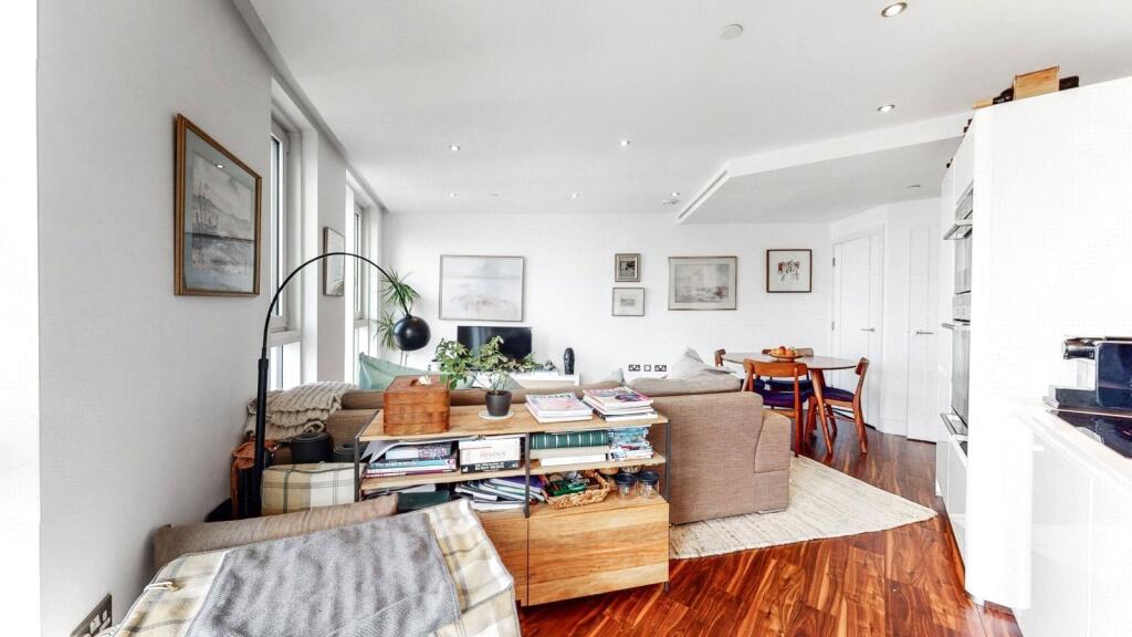 1 bed Apartment for rent in Stepney. From Hurford Salvi Carr - Docklands