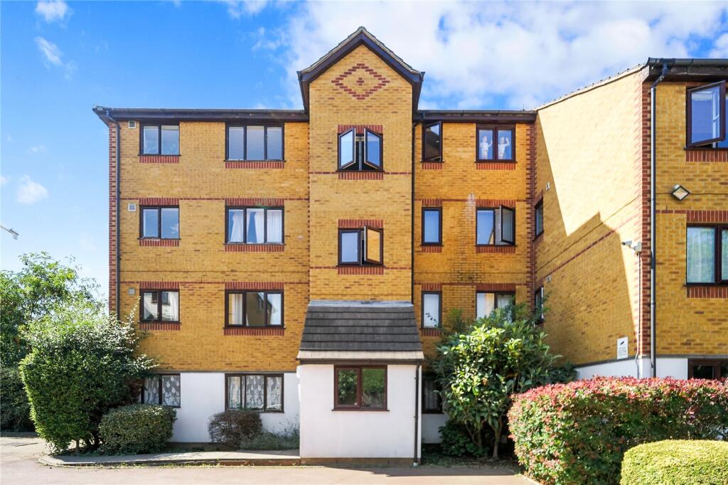 4 bed Apartment for rent in West Ham. From Hurford Salvi Carr - Docklands
