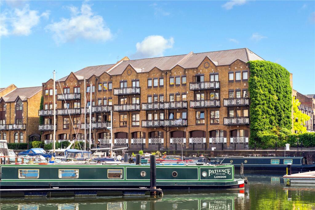 3 bed Apartment for rent in Poplar. From Hurford Salvi Carr - Docklands