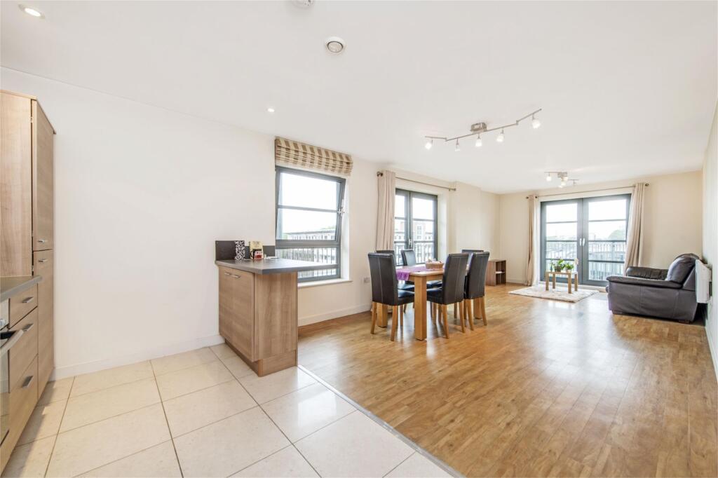 2 bed Apartment for rent in Poplar. From Hurford Salvi Carr - Docklands