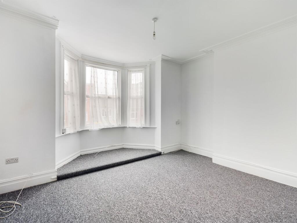 1 bed 1st Floor Flat for rent in Portsmouth. From Chinneck Shaw - Chinneck Shaw