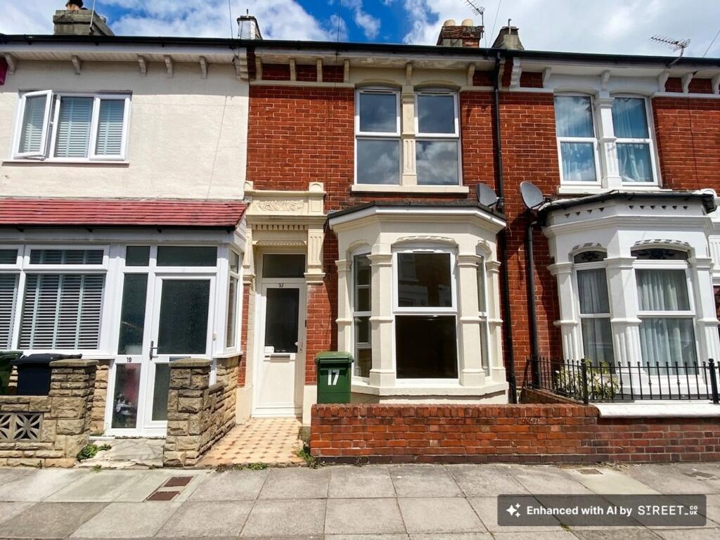 3 bed Mid Terraced House for rent in Portsmouth. From Chinneck Shaw - Chinneck Shaw 3 bed Mid Terraced House for rent in Portsmouth. From Chinneck Shaw - Chinneck Shaw