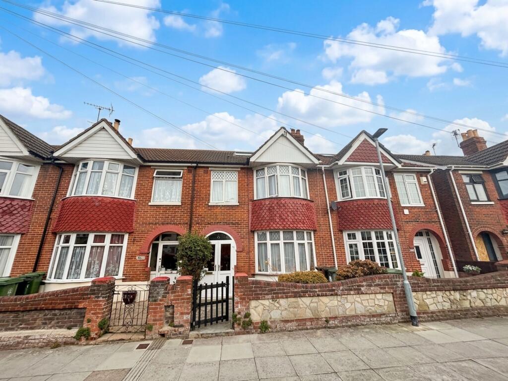 3 bed Mid Terraced House for rent in Portsmouth. From Chinneck Shaw - Chinneck Shaw