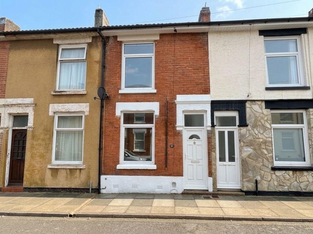2 bed Mid Terraced House for rent in Portsmouth. From Chinneck Shaw - Chinneck Shaw