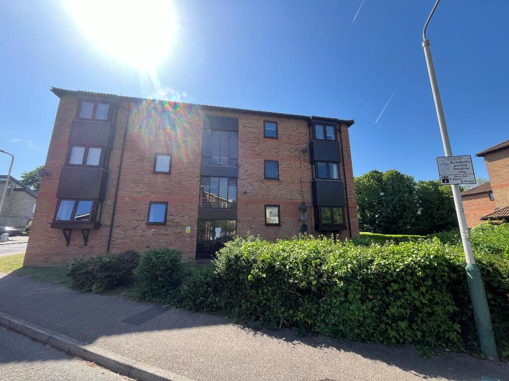 1 bed 1st Floor Flat for rent in Romford. From Ashton & Perkins - Romford 1 bed 1st Floor Flat for rent in Romford. From Ashton & Perkins - Romford