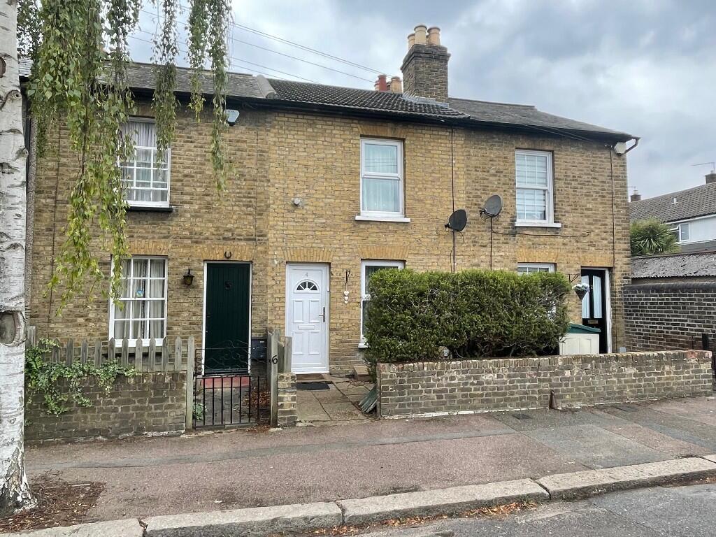 2 bed Mid Terraced House for rent in Romford. From Ashton & Perkins - Romford 2 bed Mid Terraced House for rent in Romford. From Ashton & Perkins - Romford
