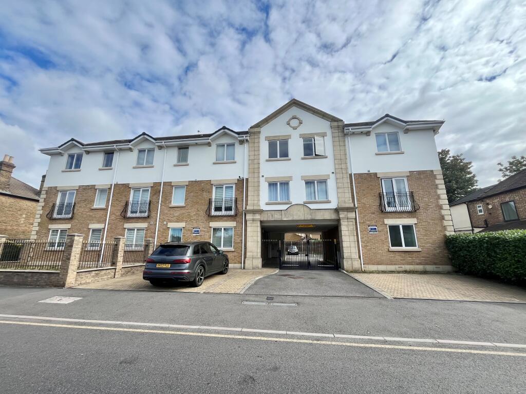 1 bed House (unspecified) for rent in Romford. From Ashton & Perkins - Romford