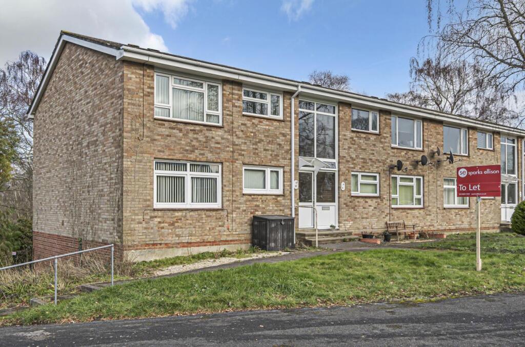 2 bed 1st Floor Flat for rent in Broadgate. From Sparks Ellison - Chandler's Ford