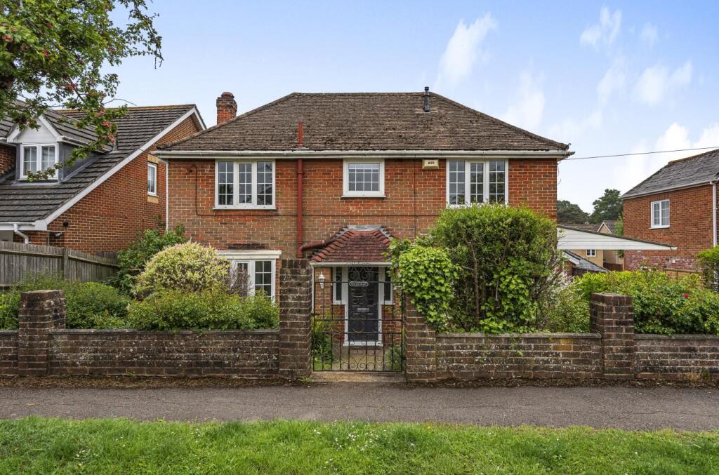 4 bed Detached for rent in Eastleigh. From Sparks Ellison - Chandler's Ford