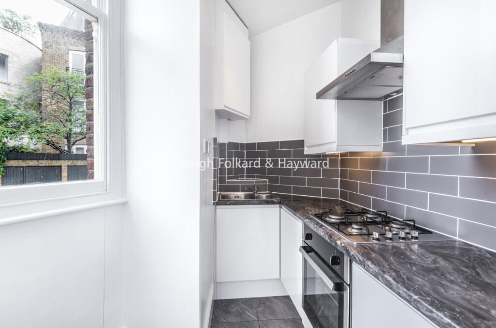 1 bed 1st Floor Flat for rent in London. From Kinleigh Folkard & Hayward - Sales - Hammersmith & Shepherds Bush