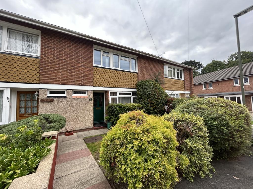 4 bed Detached for rent in Bishopsgate. From Browns Estate Agents - Englefield Green