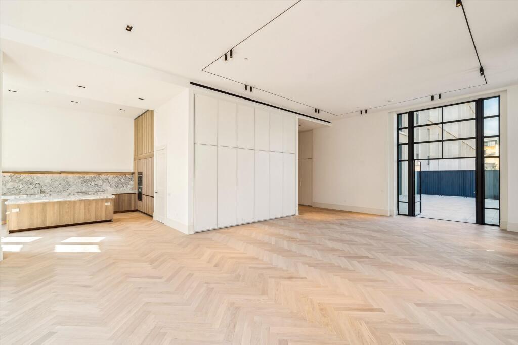 3 bed 1st Floor Flat for rent in London. From Knight Frank - Notting Hill