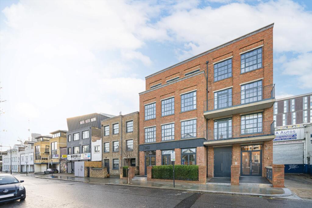 1 bed 1st Floor Flat for rent in London. From Knight Frank - Notting Hill