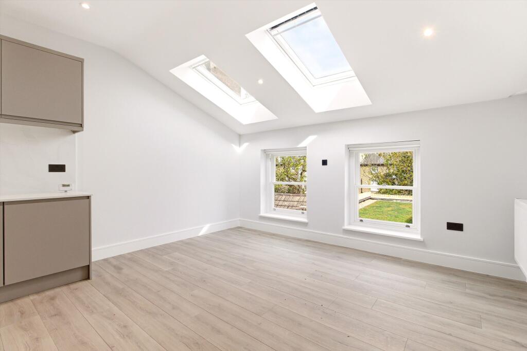 1 bed 1st Floor Flat for rent in Paddington. From Knight Frank - Notting Hill