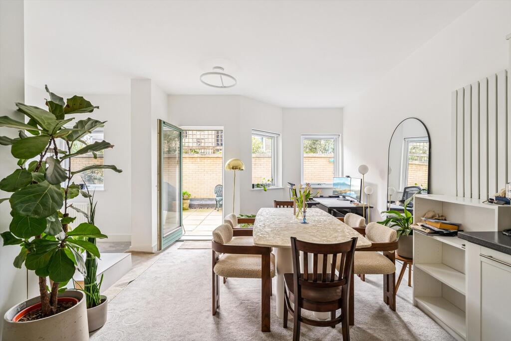 1 bed 1st Floor Flat for rent in Paddington. From Knight Frank - Notting Hill