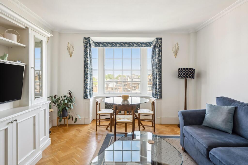 2 bed 1st Floor Flat for rent in Kensington. From Knight Frank - Notting Hill