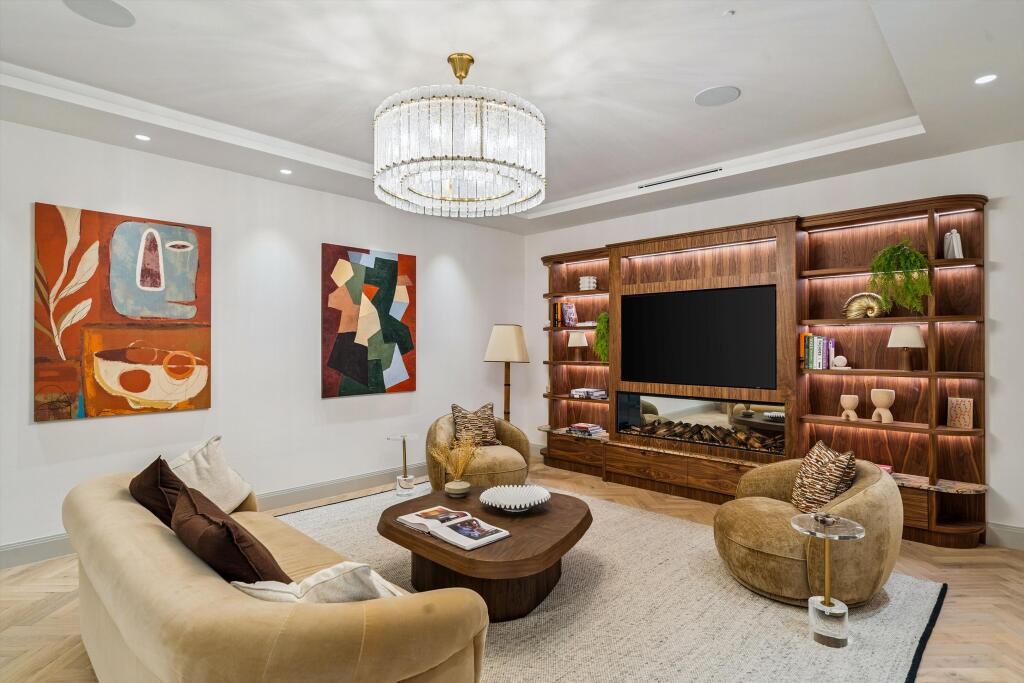 4 bed Semi Detached for rent in London. From Knight Frank - Notting Hill