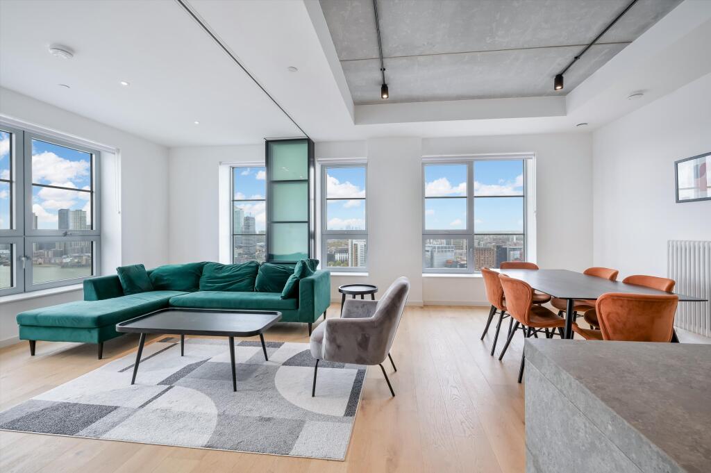 3 bed 1st Floor Flat for rent in London. From Knight Frank - Lettings - Canary  Wharf
