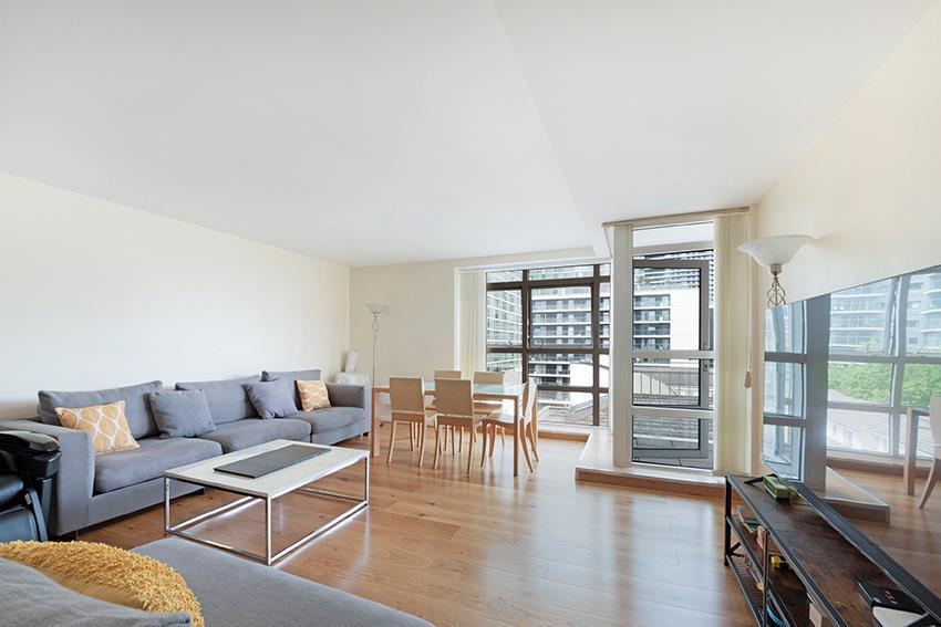 2 bed 1st Floor Flat for rent in London. From Knight Frank - Lettings - Canary  Wharf