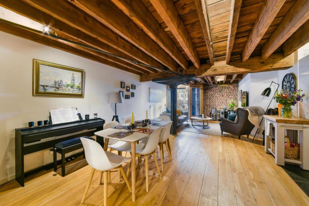 2 bed 1st Floor Flat for rent in Poplar. From Knight Frank - Lettings - Canary  Wharf