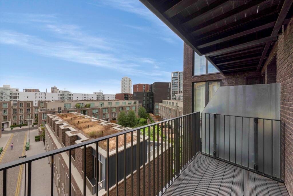 2 bed 1st Floor Flat for rent in Woolwich. From Knight Frank - Lettings - Canary  Wharf