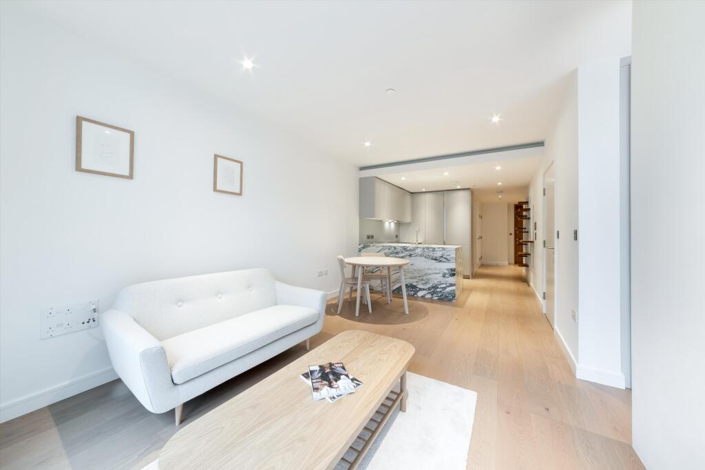 1 bed 1st Floor Flat for rent in London. From Knight Frank - Lettings - Canary  Wharf