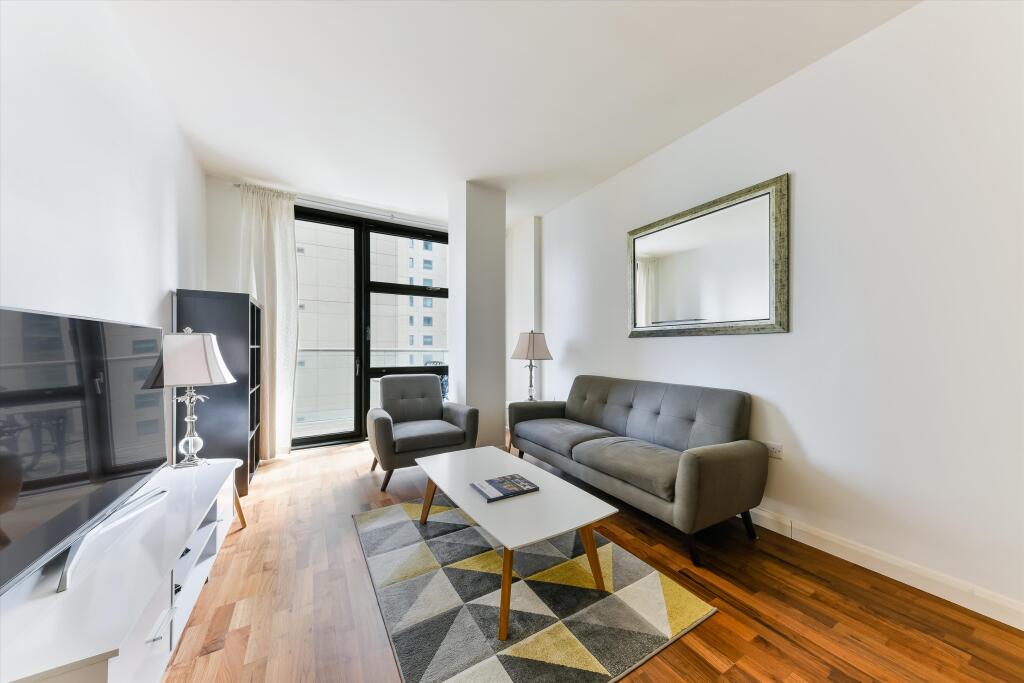 2 bed 1st Floor Flat for rent in Poplar. From Knight Frank - Lettings - Canary  Wharf