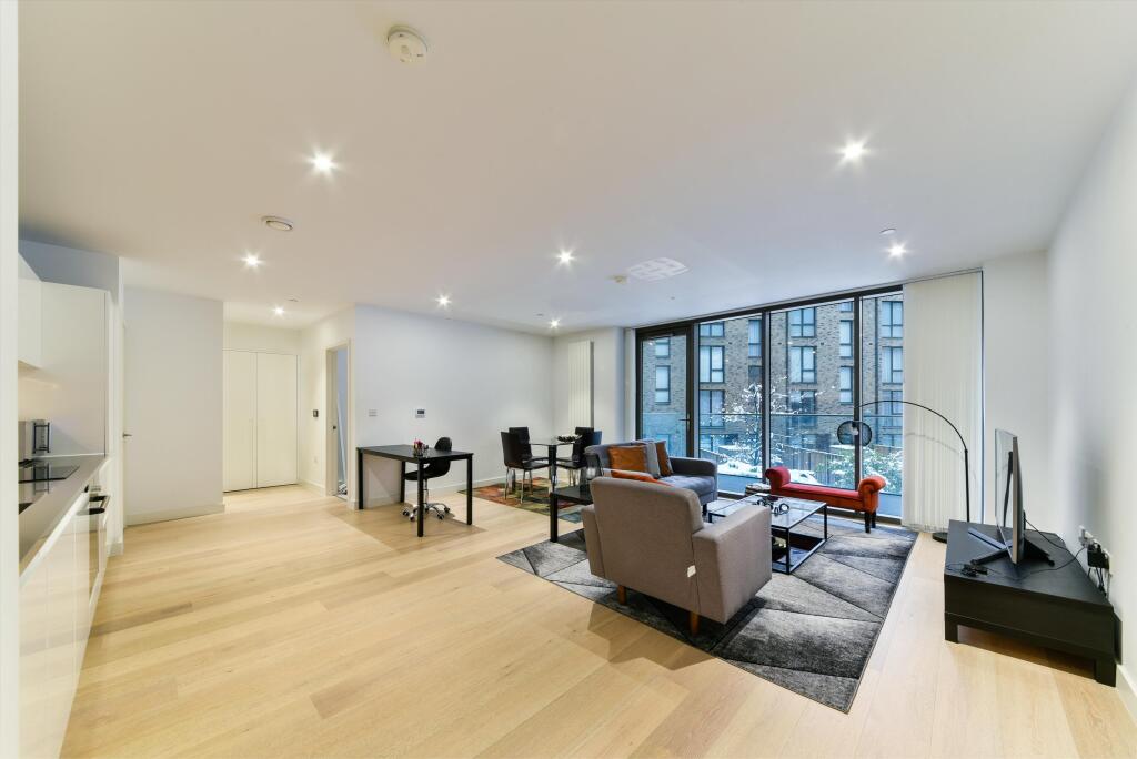 1 bed 1st Floor Flat for rent in London. From Knight Frank - Lettings - Canary  Wharf