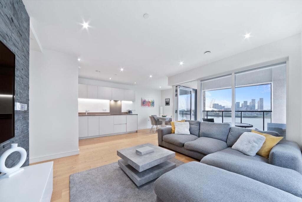 2 bed 1st Floor Flat for rent in Poplar. From Knight Frank - Lettings - Canary  Wharf