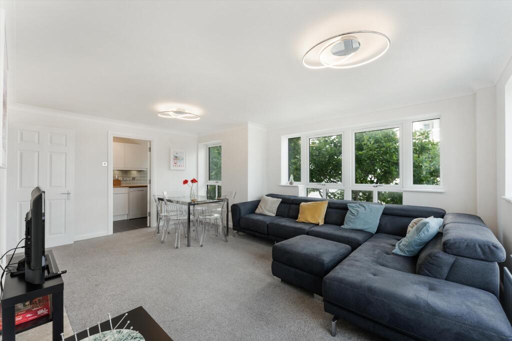 2 bed 1st Floor Flat for rent in Poplar. From Knight Frank - Lettings - Canary  Wharf