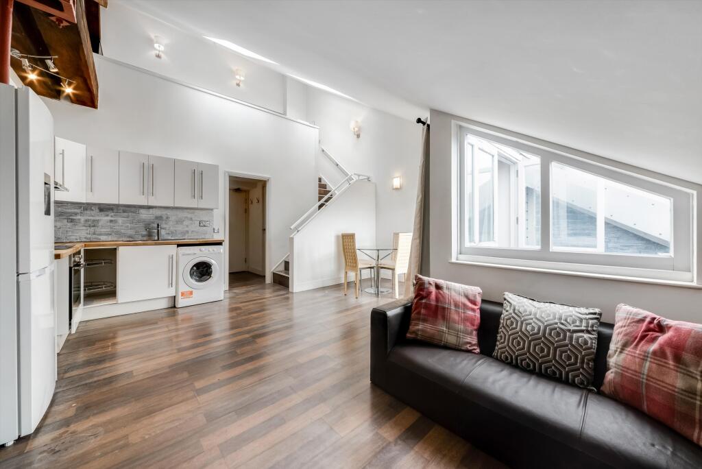 1 bed 1st Floor Flat for rent in London. From Knight Frank - Lettings - Canary  Wharf