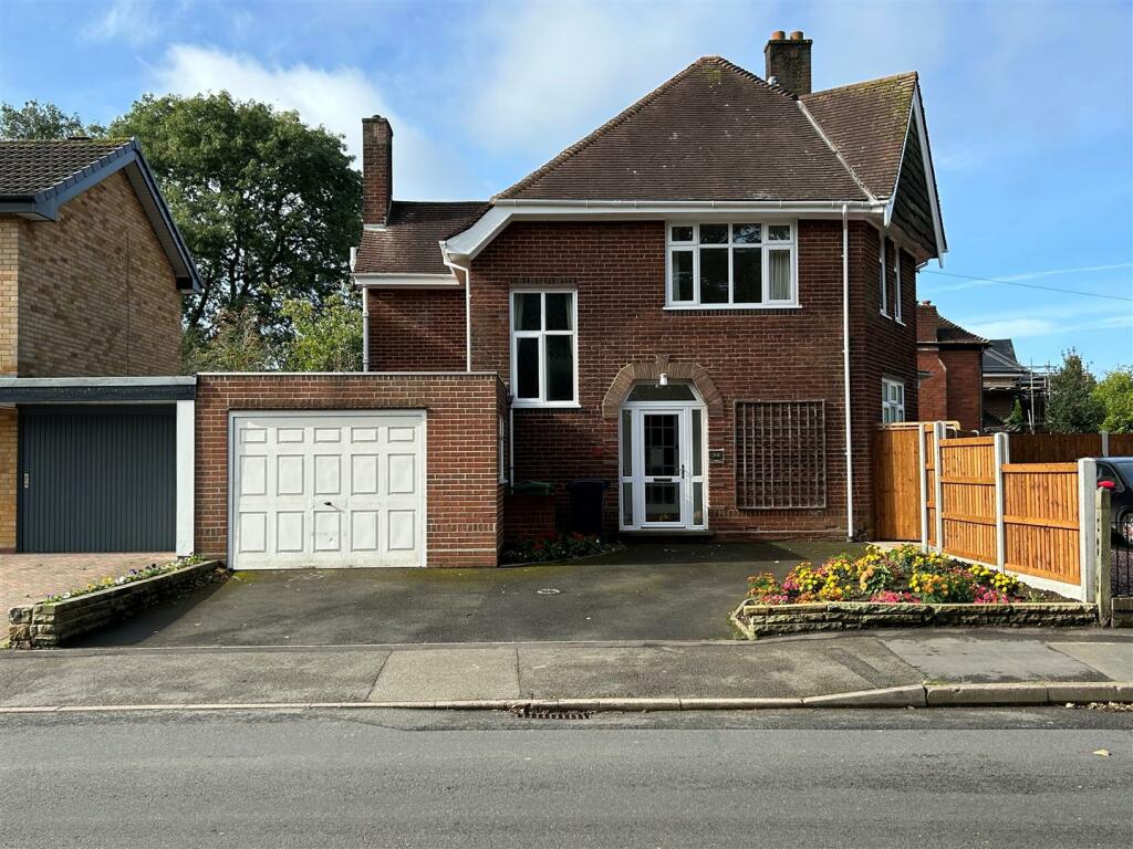3 bed Link detached house for rent in Hunnington. From Scriven & Co - Quinton