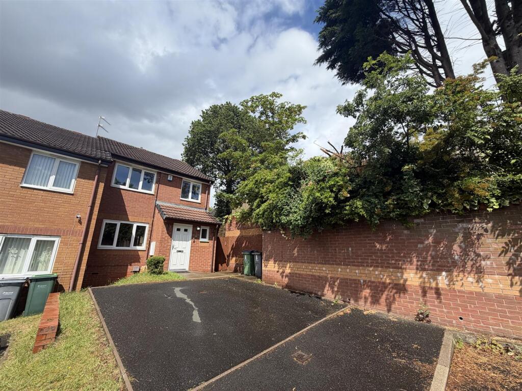 3 bed End of Terrace for rent in Blackheath. From Scriven & Co - Quinton