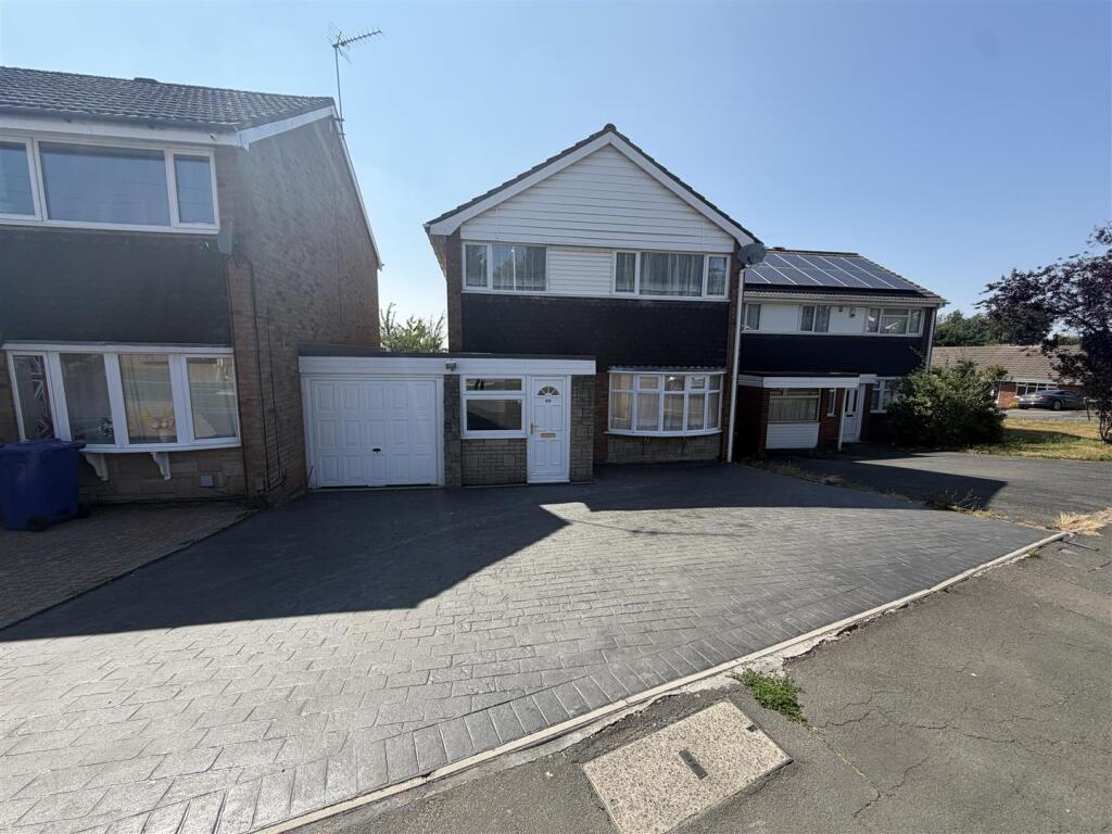 3 bed Link detached for rent in Hunnington. From Scriven & Co - Quinton 3 bed Link detached for rent in Hunnington. From Scriven & Co - Quinton