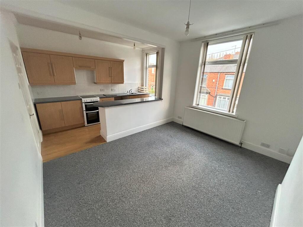 1 bed 1st Floor Flat for rent in Oldbury. From Scriven & Co - Quinton 1 bed 1st Floor Flat for rent in Oldbury. From Scriven & Co - Quinton