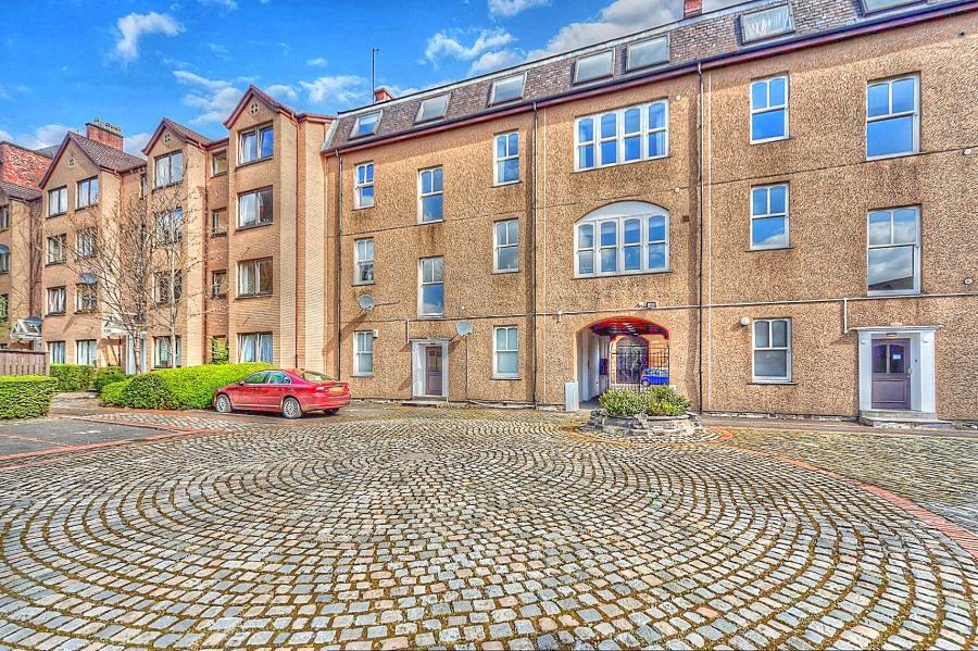 3 bed Apartment for rent in Glasgow. From Slater Hogg & Howison Lettings - Glasgow
