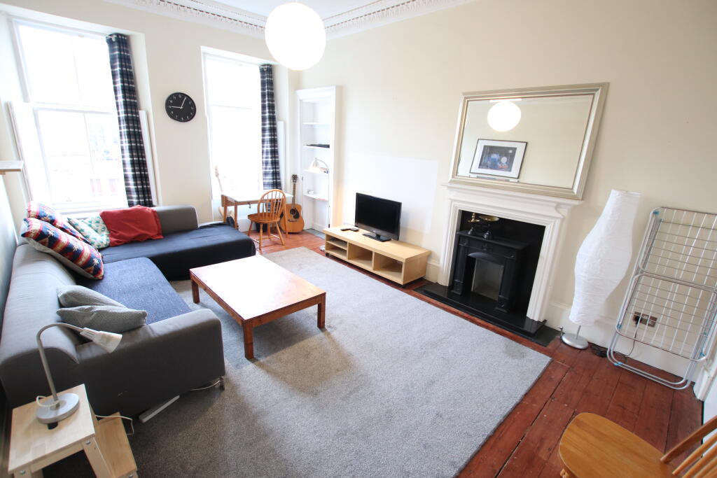 2 bed 1st Floor Flat for rent in Glasgow. From Slater Hogg & Howison Lettings - West End