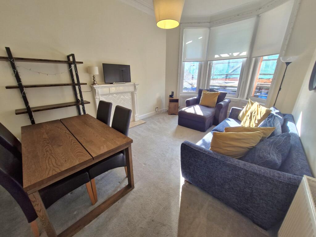 2 bed 1st Floor Flat for rent in Renfrew. From Slater Hogg & Howison Lettings - West End