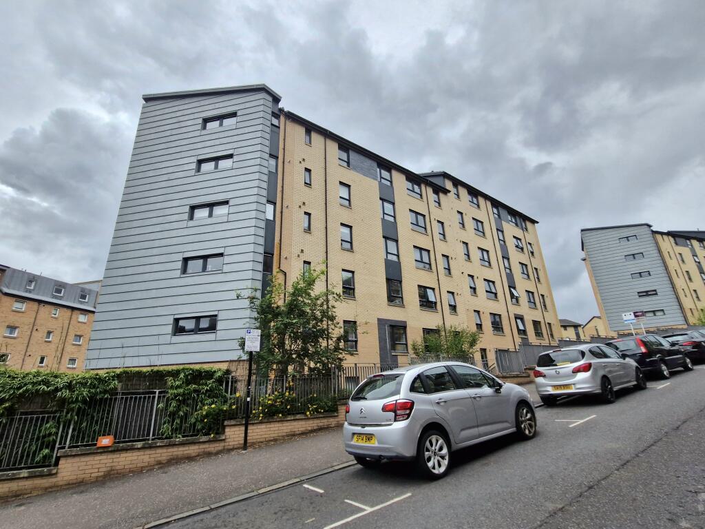 2 bed 1st Floor Flat for rent in Glasgow. From Slater Hogg & Howison Lettings - West End 2 bed 1st Floor Flat for rent in Glasgow. From Slater Hogg & Howison Lettings - West End