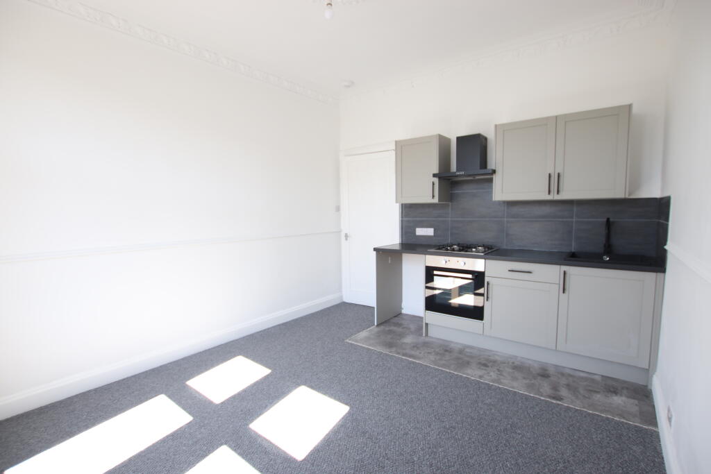 2 bed 1st Floor Flat for rent in Birkhill. From Slater Hogg & Howison Lettings - Dundee