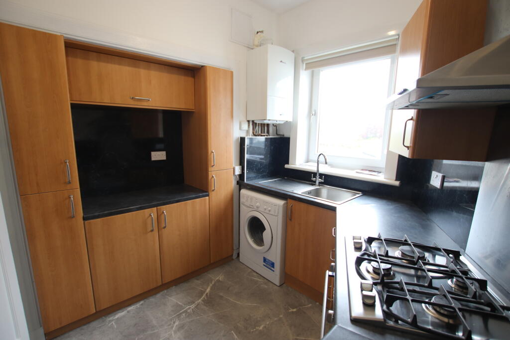 2 bed 1st Floor Flat for rent in Birkhill. From Slater Hogg & Howison Lettings - Dundee